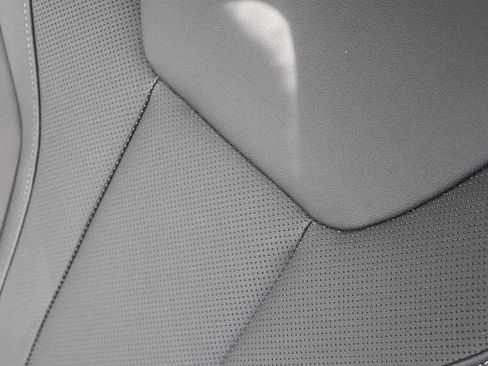 New 2026 BMW 330i Sedan w/ Convenience Package image 24