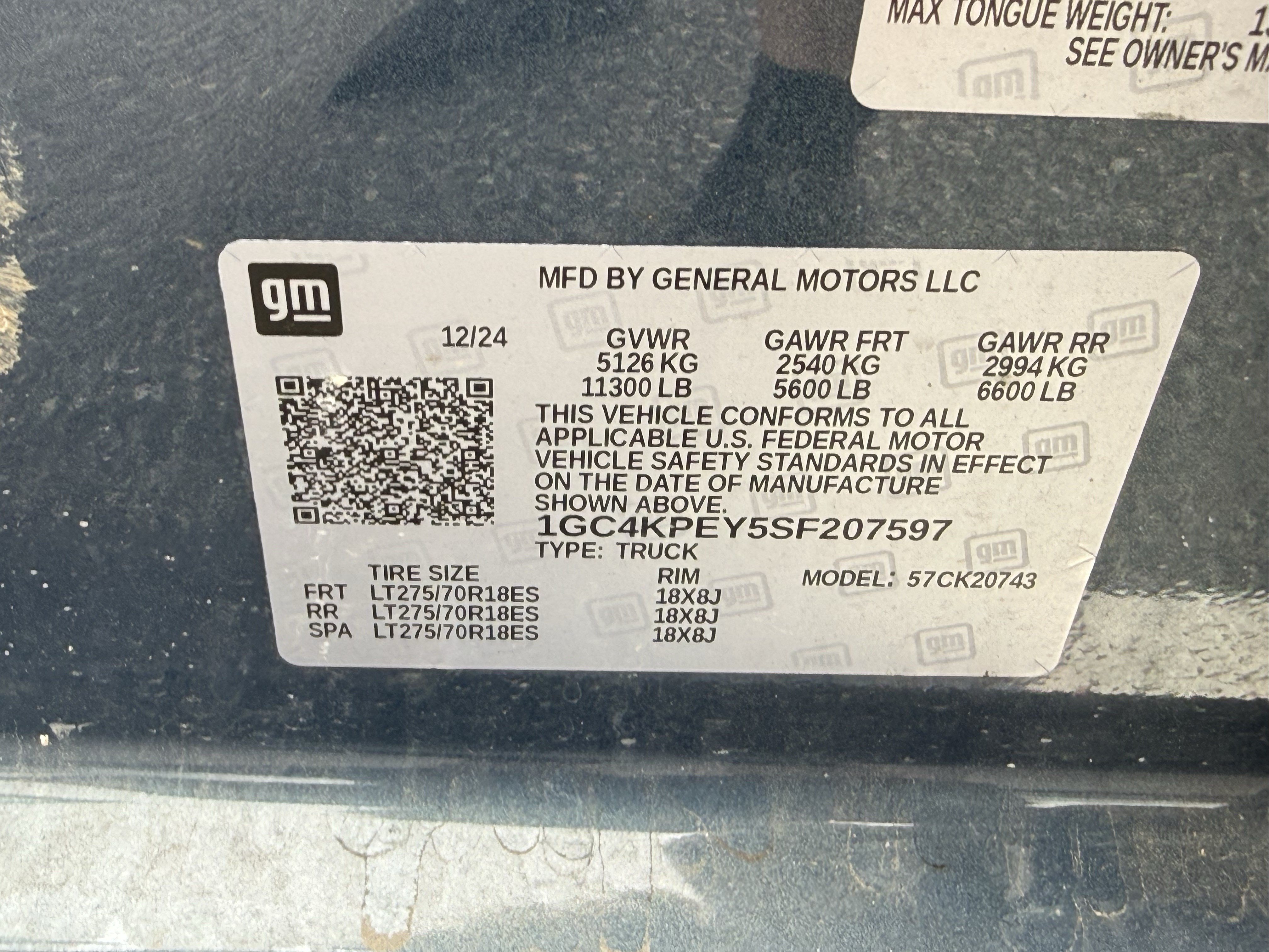 Used 2025 Chevrolet Silverado 2500 LTZ w/ LTZ Convenience Package AWD/4WD image 17