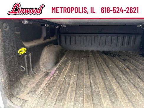 Used 2016 GMC Sierra 1500 SLT w/ SLT Premium Package AWD/4WD image 8