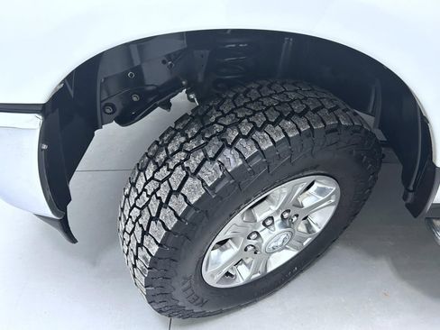 Used 2024 RAM 2500 Big Horn image 23