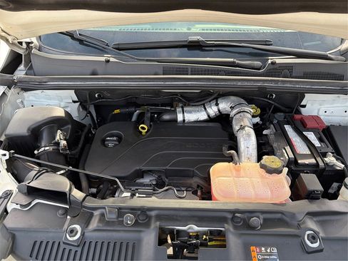 Used 2022 Chevrolet Trax LT w/ Sport Edition image 12