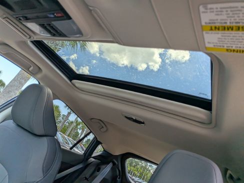 New 2026 Subaru Crosstrek 2.0i Premium AWD/4WD image 18