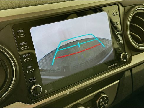 Used 2020 Toyota Tacoma SR5 image 22