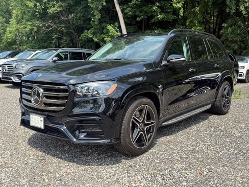 Used 2026 Mercedes-Benz GLS 450 4MATIC image 3