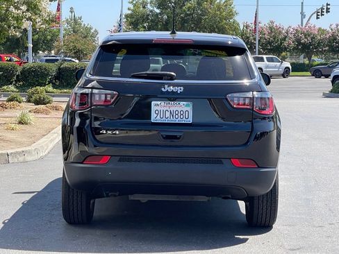 Used 2025 Jeep Compass Sport AWD/4WD image 7