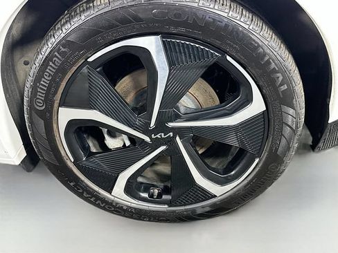 Used 2024 Kia EV6 GT-Line AWD/4WD image 33