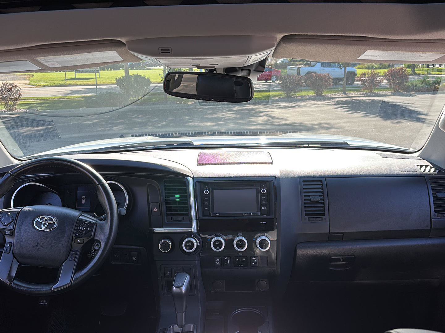 Used 2019 Toyota Sequoia 4WD image 18