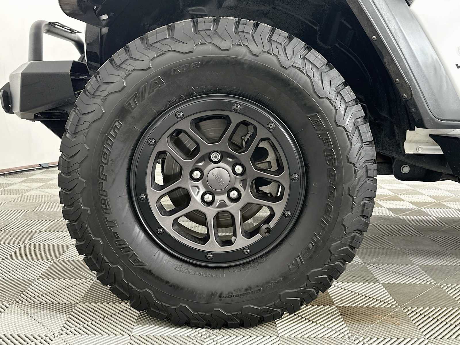 Used 2023 Jeep Wrangler Unlimited Sport AWD/4WD image 29