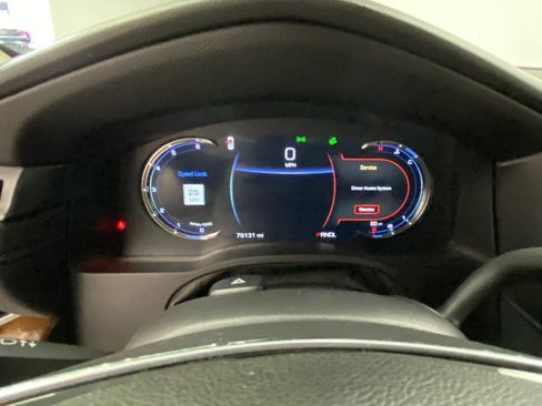 Used 2017 Cadillac Escalade Premium Luxury image 29