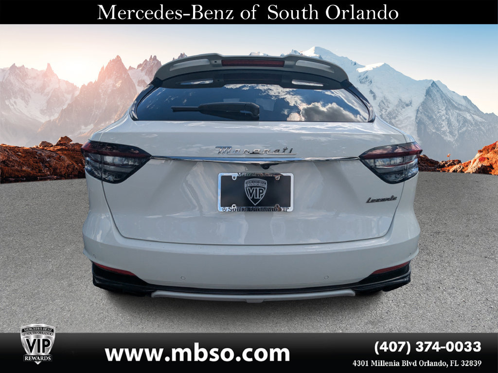 Used 2022 Maserati Levante Trofeo AWD/4WD image 18