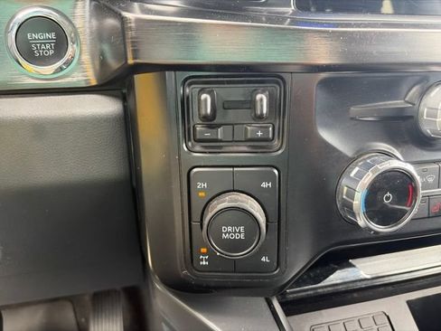 Used 2024 Ford F350 Lariat w/ Lariat Ultimate Package AWD/4WD image 17
