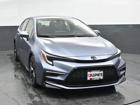 Used 2023 Toyota Corolla XSE image 4