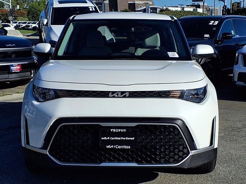Certified 2025 Kia Soul LX w/ LX Technology Package FWD image 2