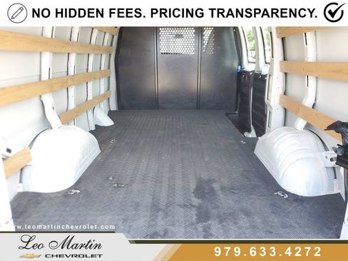 Used 2025 GMC Savana 2500 w/ Driver Convenience Package RWD image 7