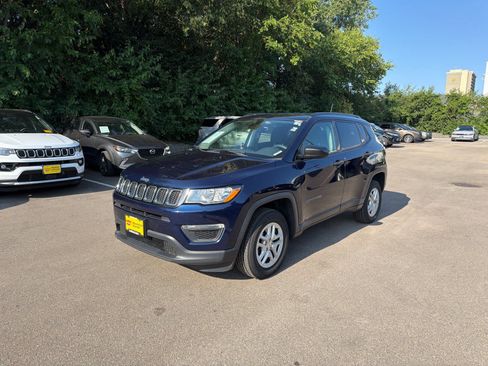 Used 2017 Jeep Compass Sport AWD/4WD image 4