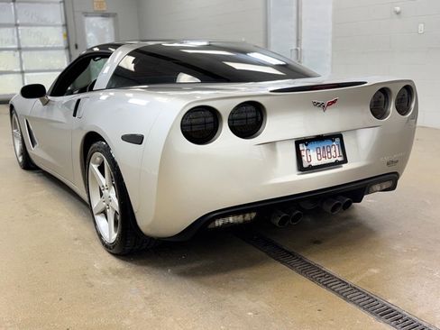 Used 2005 Chevrolet Corvette Coupe w/ Preferred Equipment Group image 7