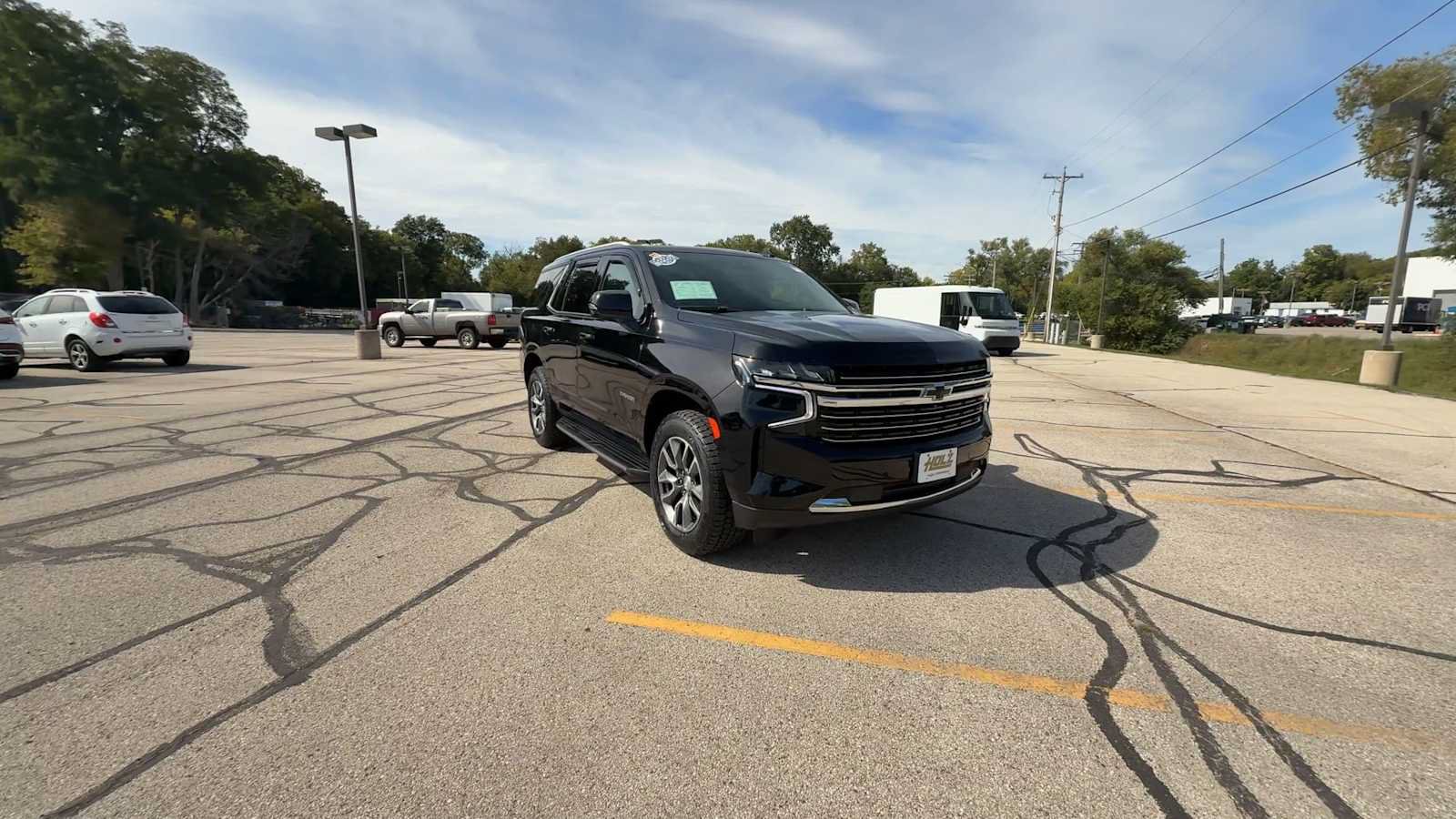 Used 2021 Chevrolet Tahoe LT w/ LT Signature Package AWD/4WD image 2