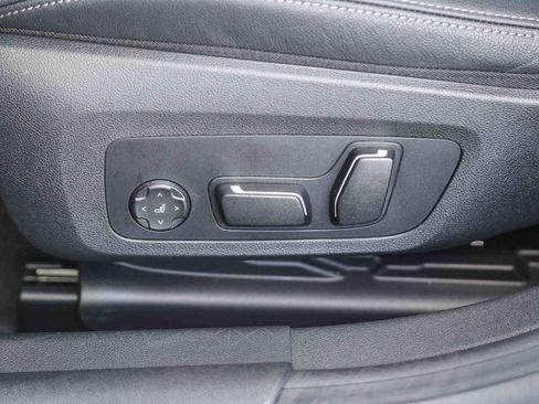 Used 2025 BMW i4 eDrive40 w/ M Sport Package image 18