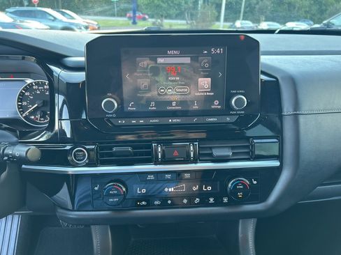 Used 2022 Nissan Pathfinder SV w/ Cargo Package image 23