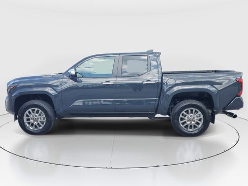 Used 2026 Toyota Tacoma Limited AWD/4WD image 6