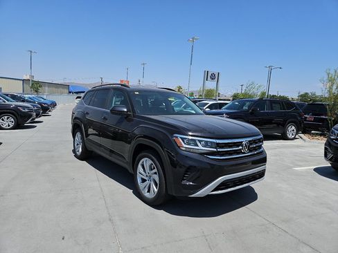 Used 2023 Volkswagen Atlas SE AWD/4WD image 1