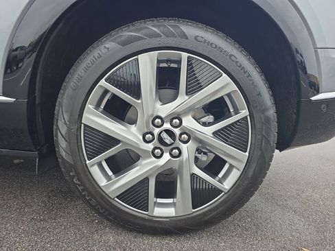 Certified 2025 Cadillac Optiq Luxury 1 image 33