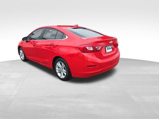 Used 2019 Chevrolet Cruze LT w/ Convenience Package FWD image 5