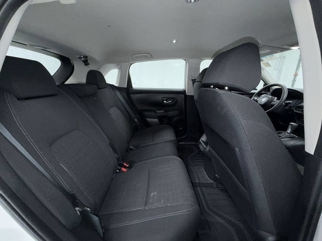 Certified 2024 Honda HR-V LX image 17