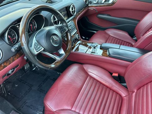 Used 2017 Mercedes-Benz SL 550 image 4