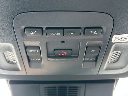 Used 2026 Toyota Camry SE FWD image 31