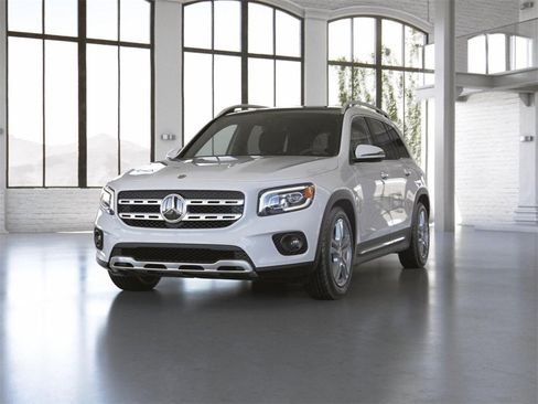 Certified 2022 Mercedes-Benz GLB 250 4MATIC image 42