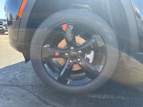 New 2026 Jeep Grand Cherokee Limited AWD/4WD image 17
