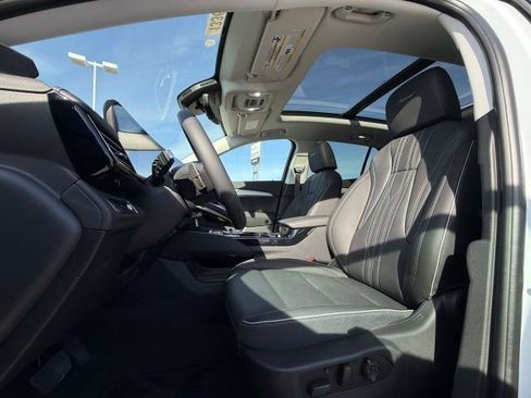 New 2026 Buick Envision Avenir image 18