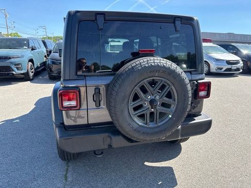 New 2026 Jeep Wrangler Unlimited Sport AWD/4WD image 4