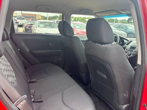 Used 2010 Kia Soul + w/ Audio Pkg FWD image 26