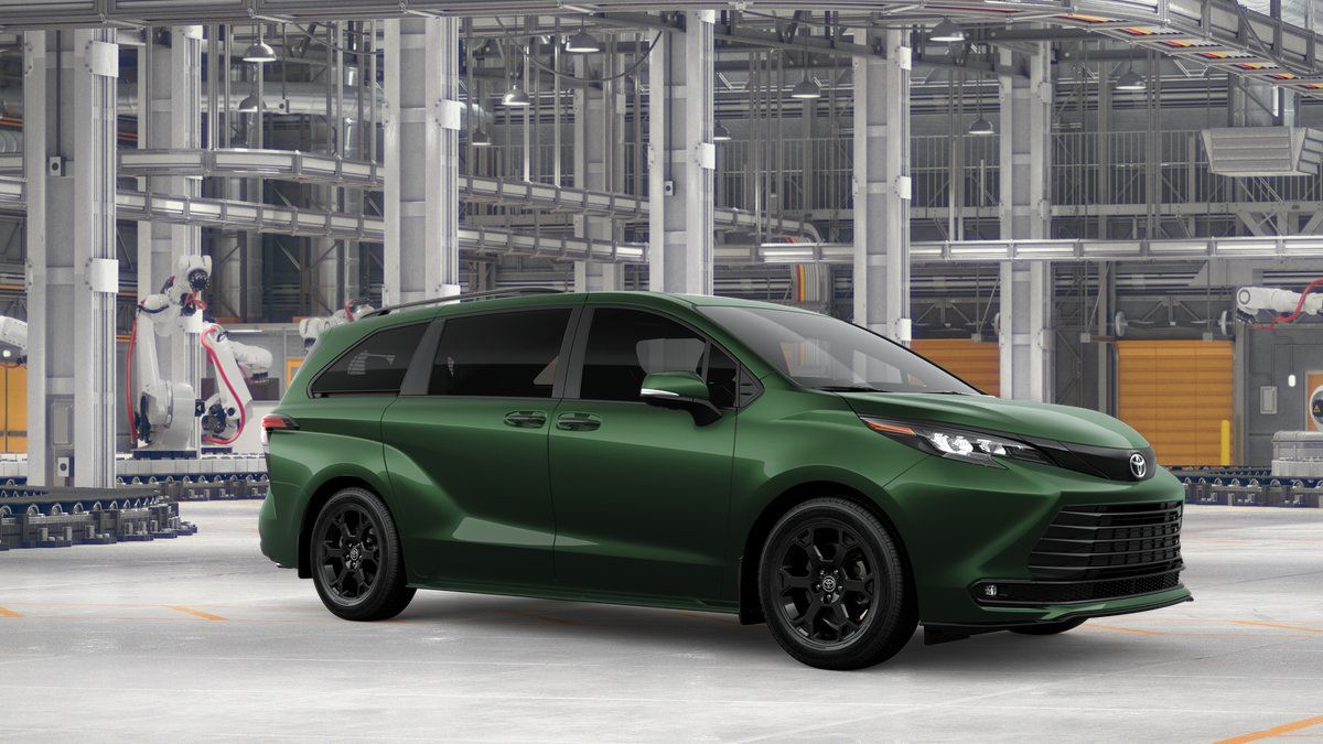 New 2026 Toyota Sienna XLE Woodland Edition AWD/4WD image 16