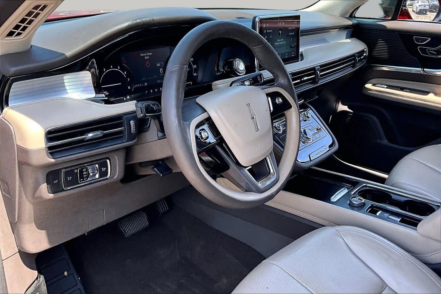 Used 2021 Lincoln Corsair FWD image 16