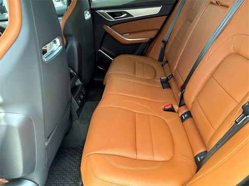New 2025 Jaguar F-PACE R-Dynamic S image 12