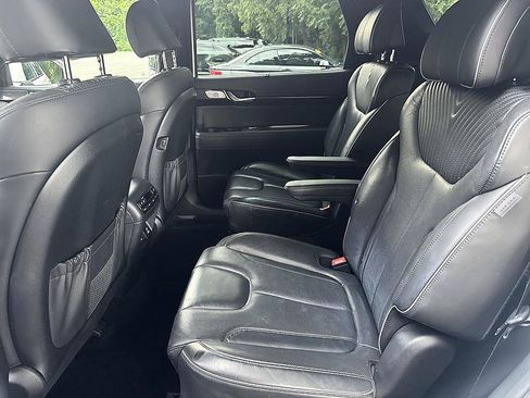 Used 2024 Hyundai Palisade Calligraphy FWD image 12
