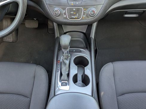 Used 2023 Chevrolet Malibu LS FWD image 17