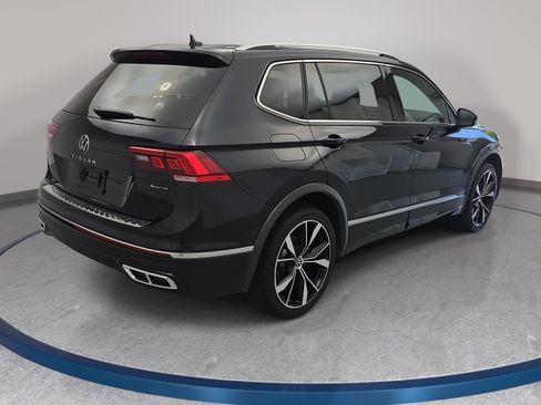 Certified 2023 Volkswagen Tiguan SEL R-Line AWD/4WD image 5