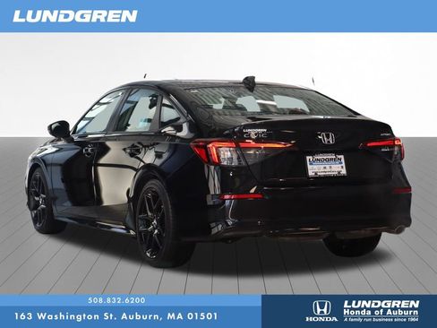 Used 2025 Honda Civic Sport image 3