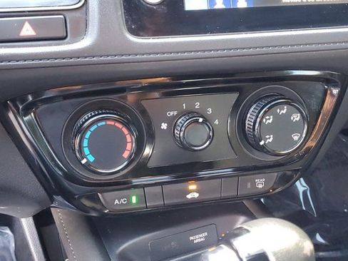 Used 2019 Honda HR-V Sport image 25