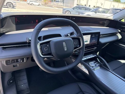 New 2026 Lincoln Nautilus Premier AWD/4WD image 33
