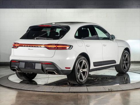 Used 2026 Porsche Macan AWD/4WD image 5