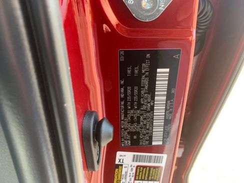 New 2026 Toyota Highlander Platinum AWD/4WD image 32