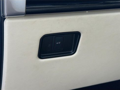Used 2023 Land Rover Range Rover Long Wheelbase Autobiography AWD/4WD image 8