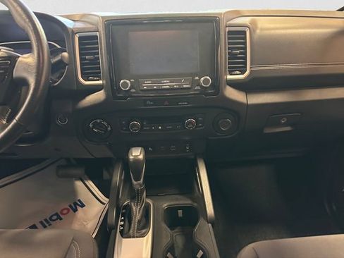 Used 2023 Nissan Frontier SV w/ SV Convenience Package AWD/4WD image 12