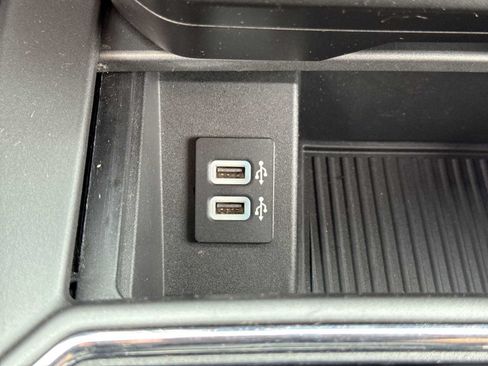Used 2019 Ford F250 XLT w/ XLT Premium Package AWD/4WD image 30