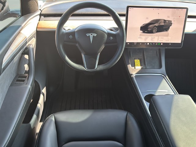 Used 2024 Tesla Model Y Long Range AWD/4WD image 15